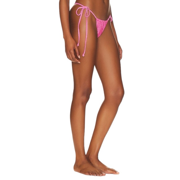 New Good American Sparkle Tiny Ties Bottom in Knockout Pink
Size 6 - Picture 4 of 9